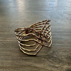 Gold Clasp Chunky Bracelet - Egyptian Style - FOREVER 21